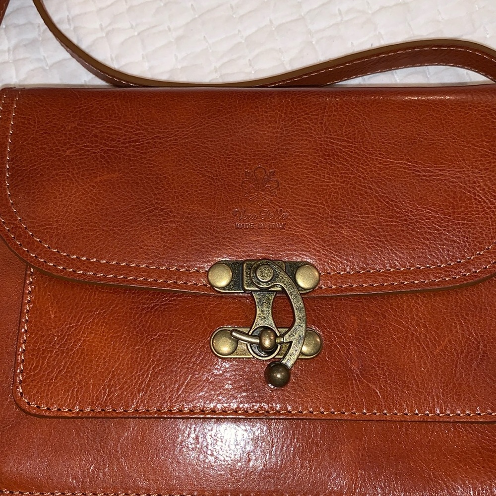 Vera Pelle cross body bag-made in Italy